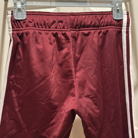 Adidas Red Sweatpants with Elastic Cuffs and Drawstring - Picture 4 of 5
